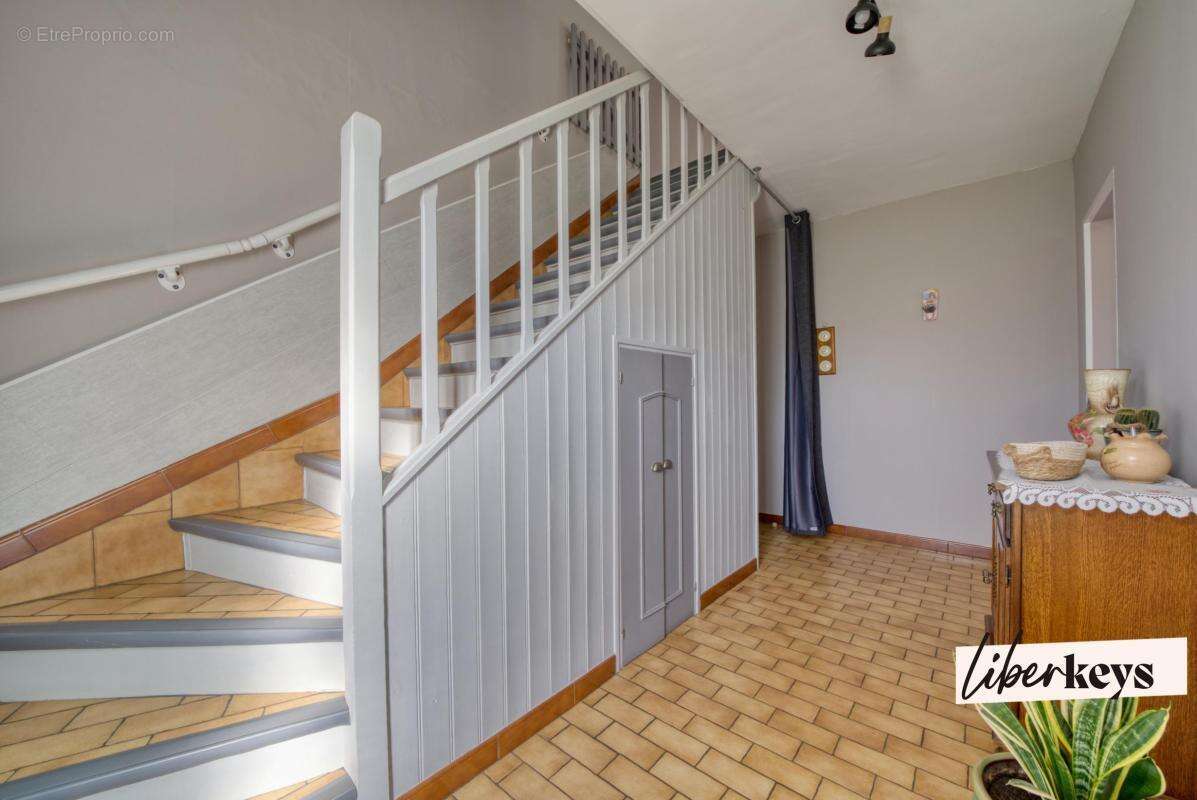 Maison à ASNIERES-LA-GIRAUD