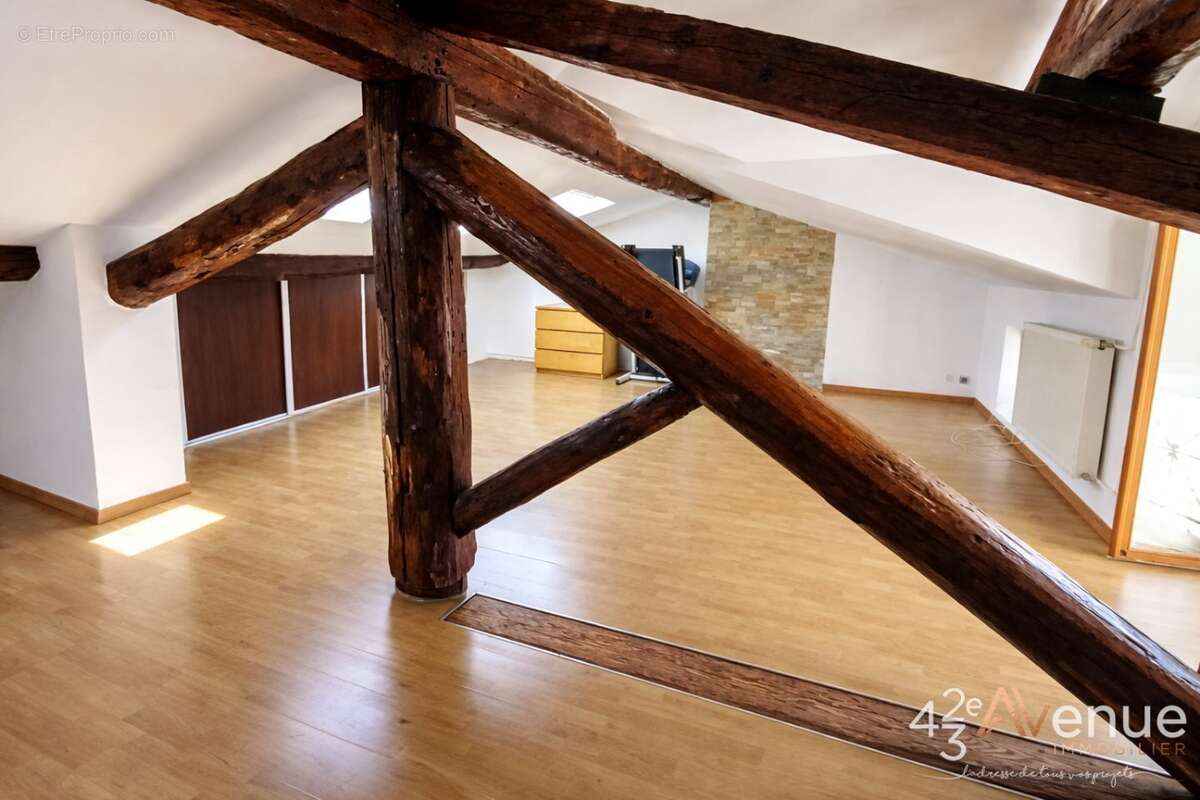 Appartement à RIVE-DE-GIER