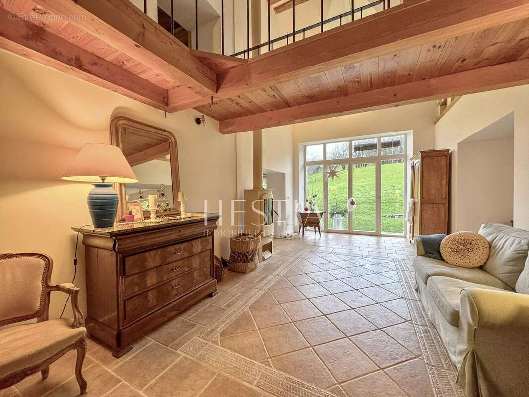 Maison à ALLONZIER-LA-CAILLE