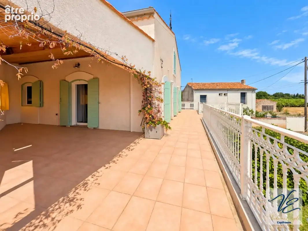 Maison de caractère – 6 chambres, ascenseur, terrasse et vue sur les vignes – villedaigne - photo 13