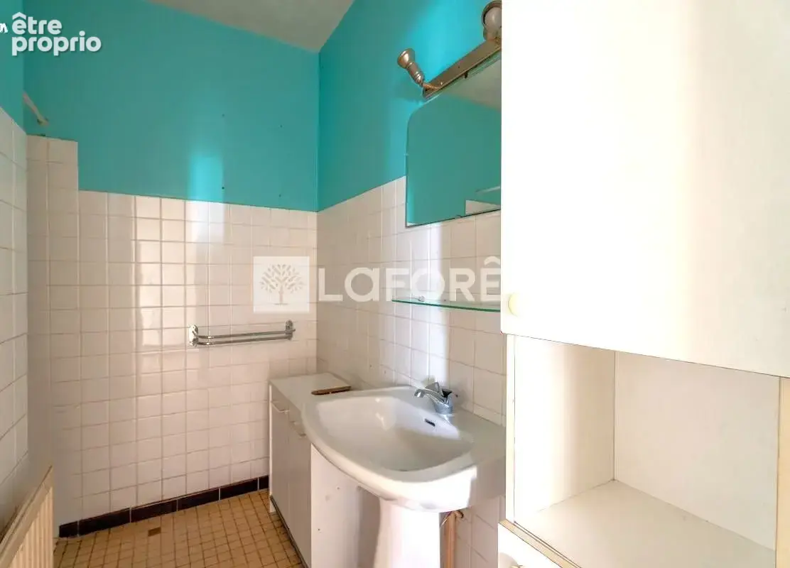 Maison de 150m² divisée en 4 T2 - photo 5
