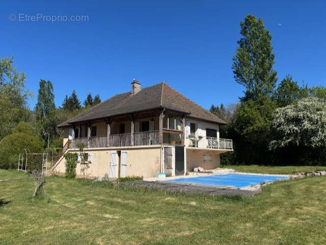 EXCLUSIVITE à AUXY, pavillon 4 pans, 4 chambres, 2 garages, prés et piscine! - photo 6