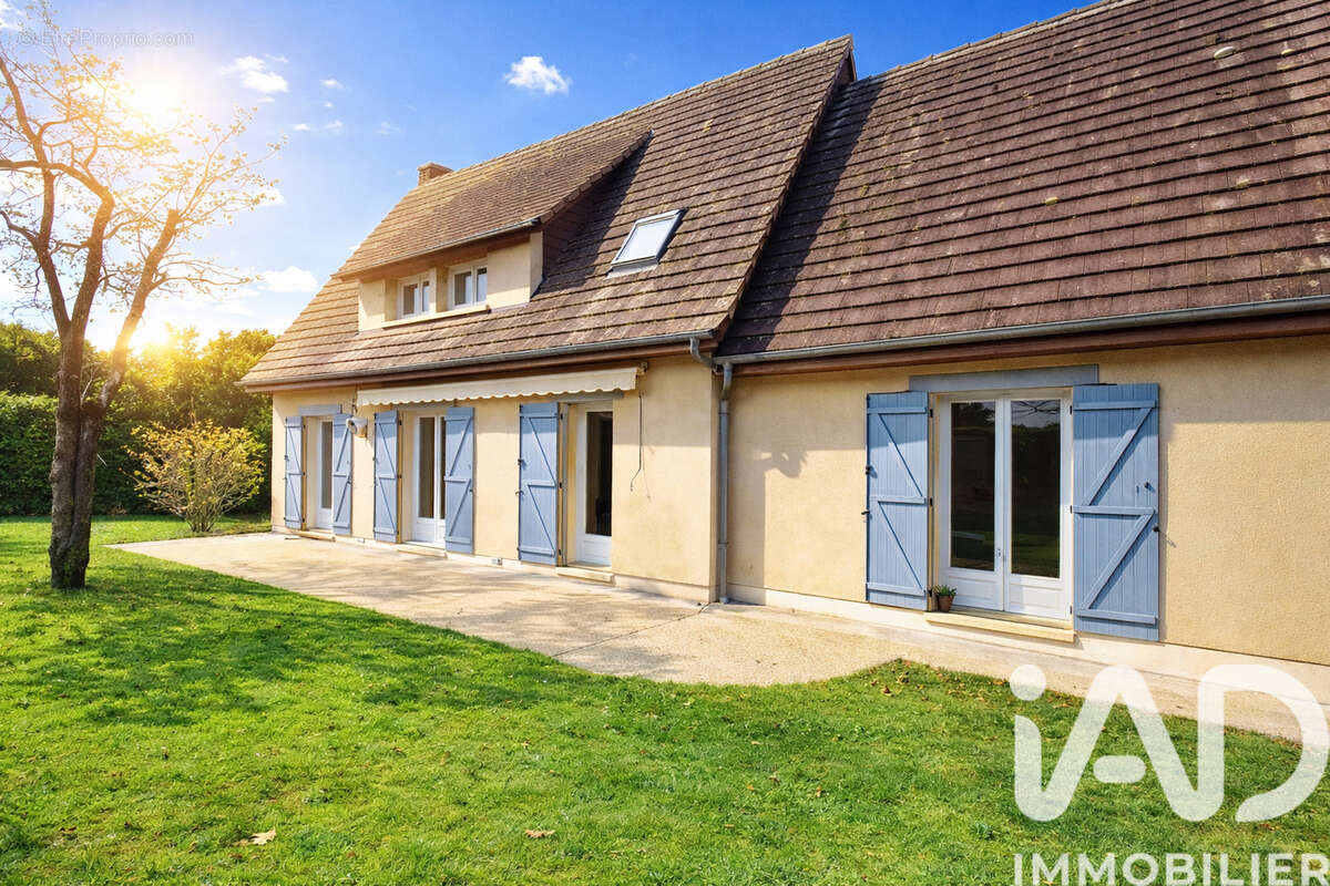 Photo 2 - Maison à ARNIERES-SUR-ITON