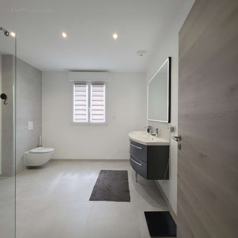 Grande maison familiale CONTEMPORAINE individuelle - photo 9