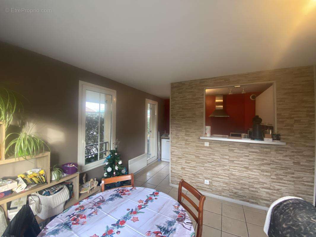 Appartement à BONNIERES-SUR-SEINE