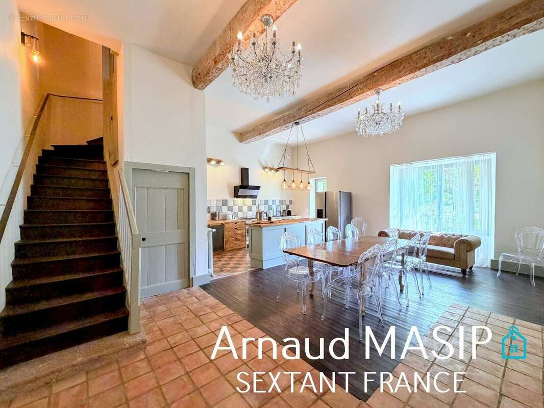 Sublime demeure de caractere, ancienne auberge relais, jardin intimiste, diverses granges, appentis majestueux - photo 7