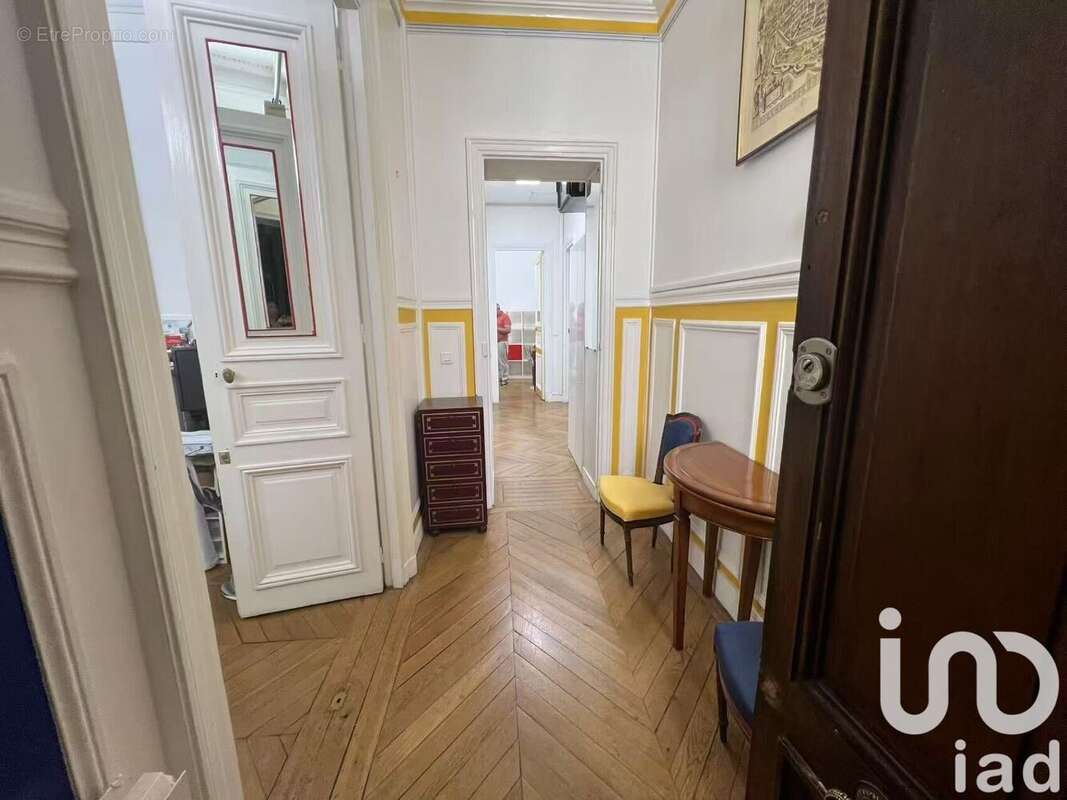 Photo 6 - Appartement à PARIS-8E