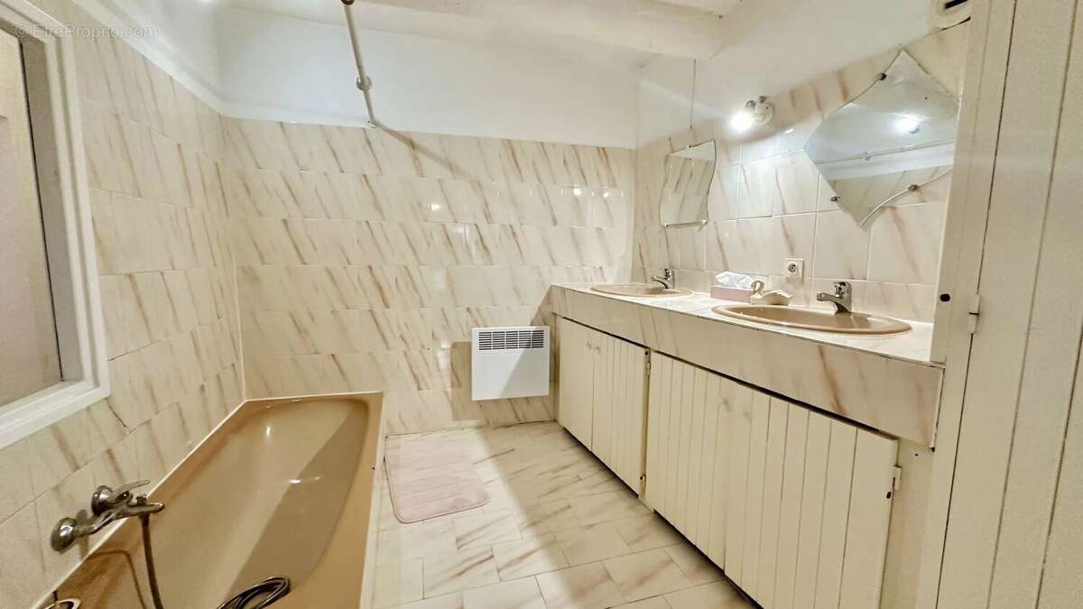 Appartement à CAGNES-SUR-MER