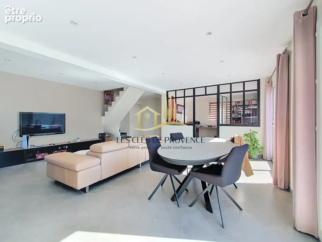 Villa individuelle de 123 m2 de type 5 avec jardin, piscine, dépendance et garage - photo 4