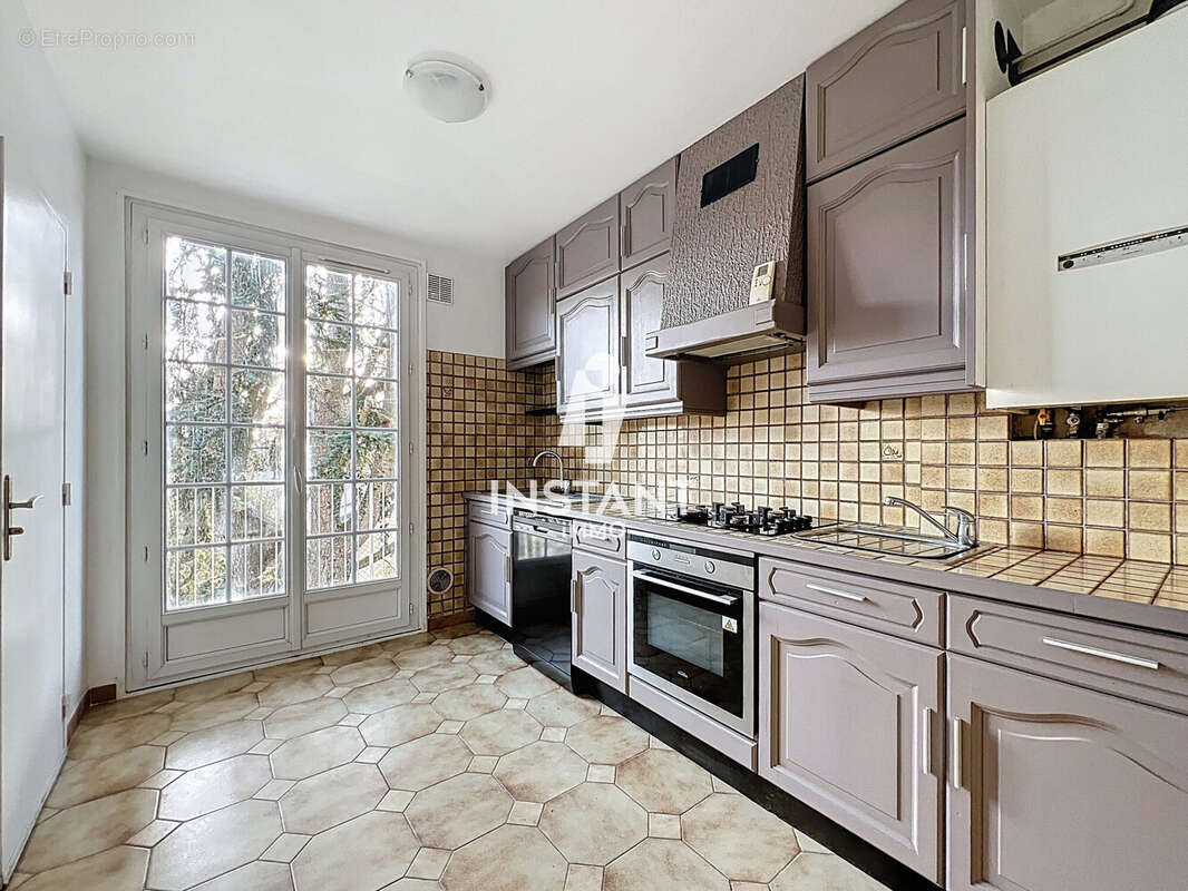 Appartement à SAVIGNY-SUR-ORGE