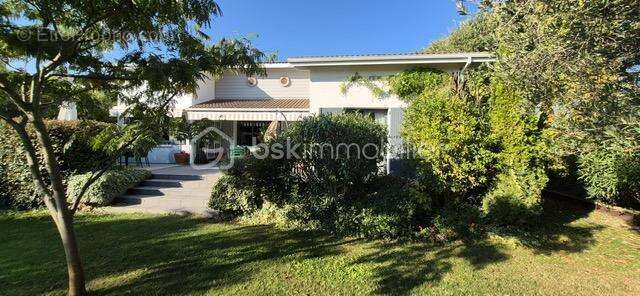 Maison à SAINT-LAURENT-D&#039;AIGOUZE