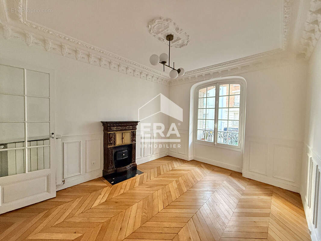 Appartement à PARIS-12E