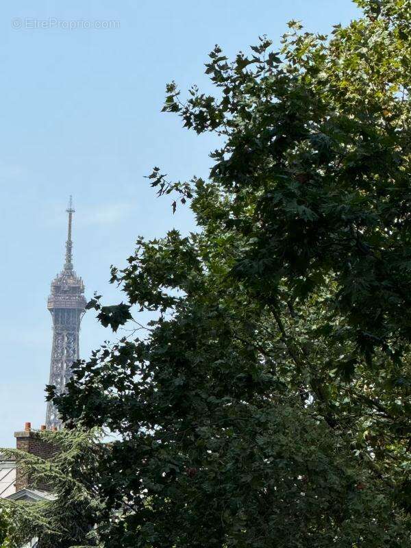 Appartement à PARIS-15E