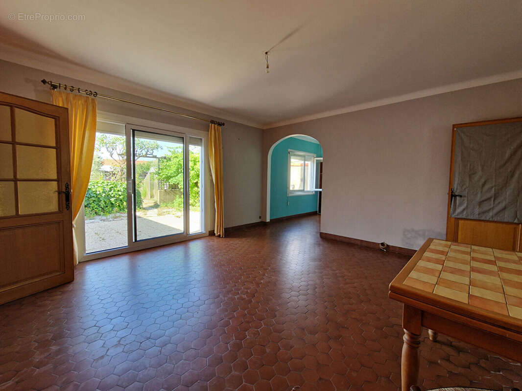 Maison à SAINT-SEBASTIEN-SUR-LOIRE