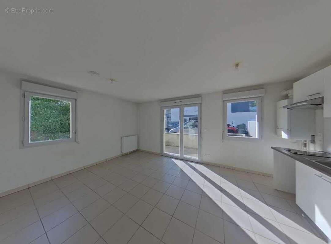   - Appartement à TOULOUSE