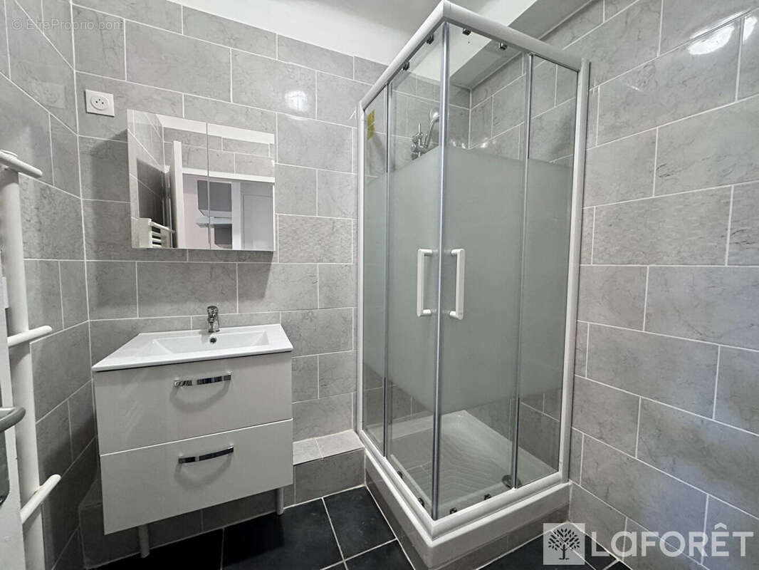 Appartement à PORT-DE-BOUC