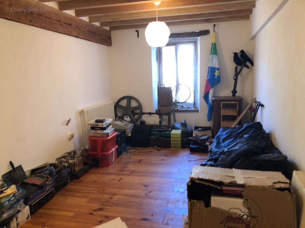 Maison à VILLARDEBELLE