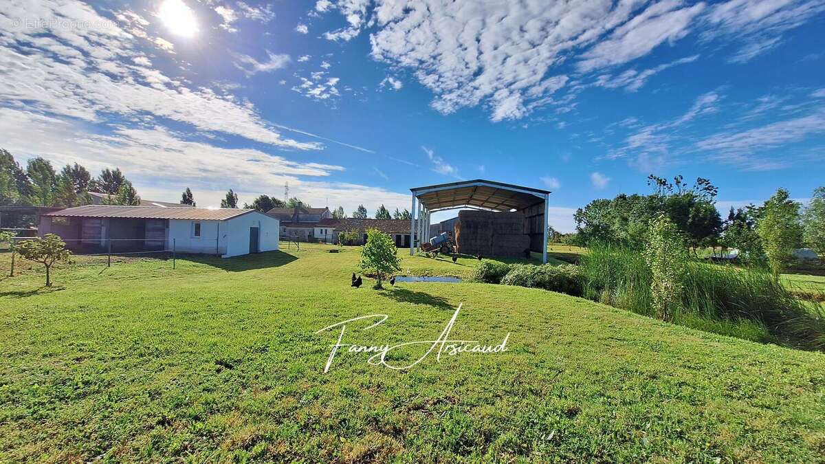 Maison à PUYRAVAULT