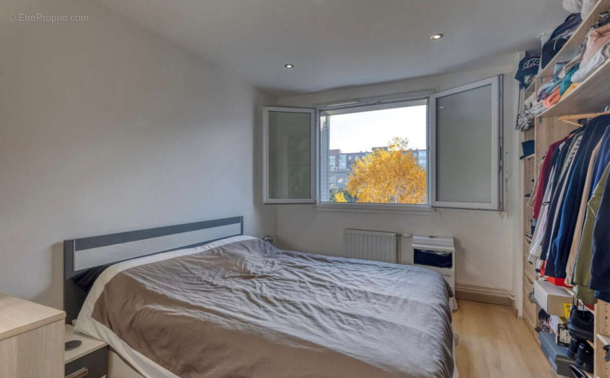HIDRI IMMO PLUS vous propose un appartement T4 avec balcon et cave à Saint-Martin-d'Hères - photo 8