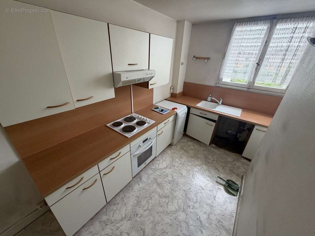 Appartement à PARIS-20E