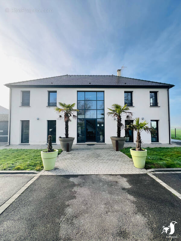 Maison à FONTAINE-AU-PIRE