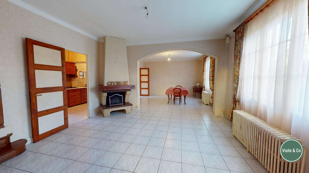 Maison à SAINT-CONTEST