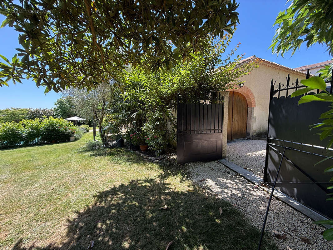 Maison à CANCON