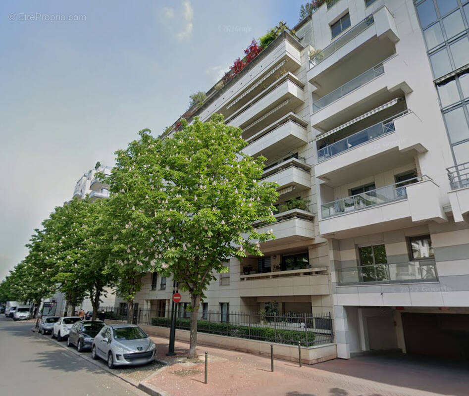 Appartement à LEVALLOIS-PERRET