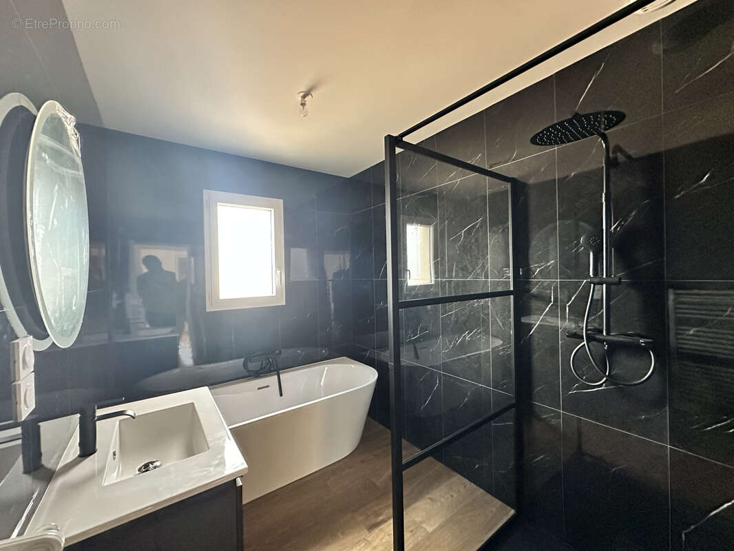 Maison à LA SUZE-SUR-SARTHE