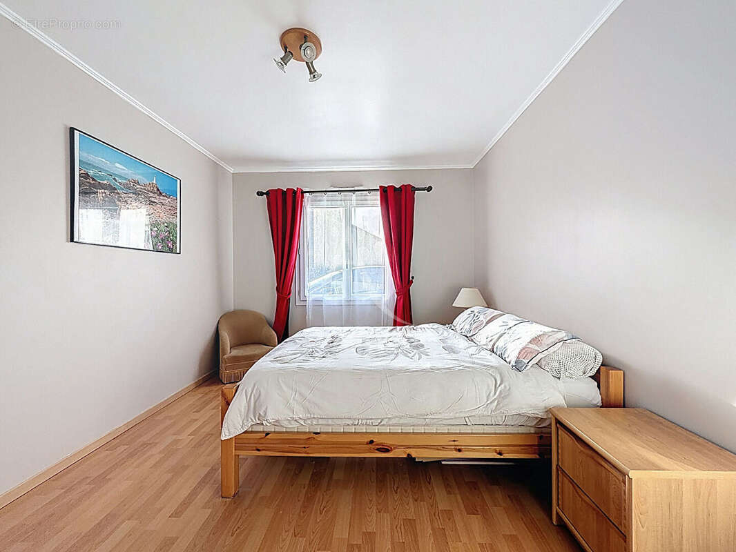 Maison à BRISSAC-QUINCE