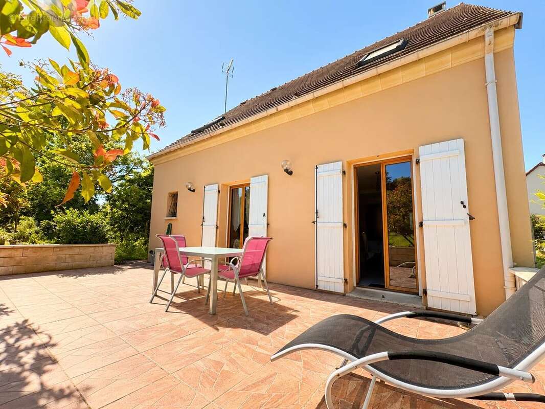 Maison à ROZAY-EN-BRIE