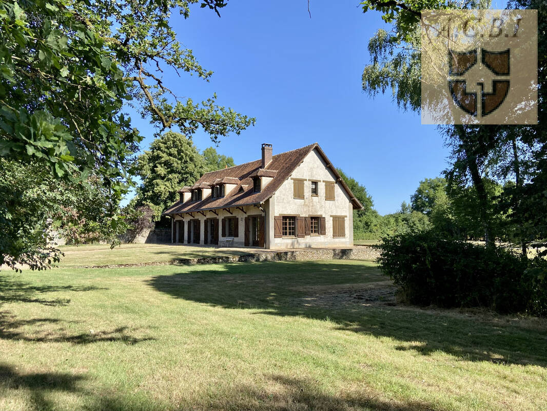 Maison à SAVIGNY-SUR-BRAYE