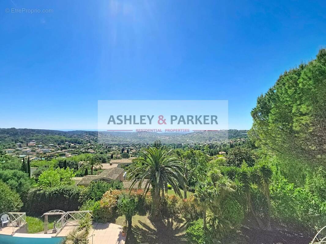Appartement à VENCE