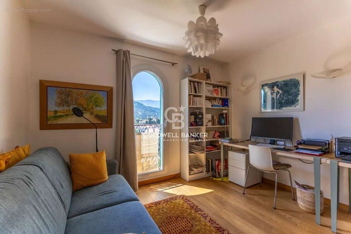 Appartement à L'ILE-ROUSSE