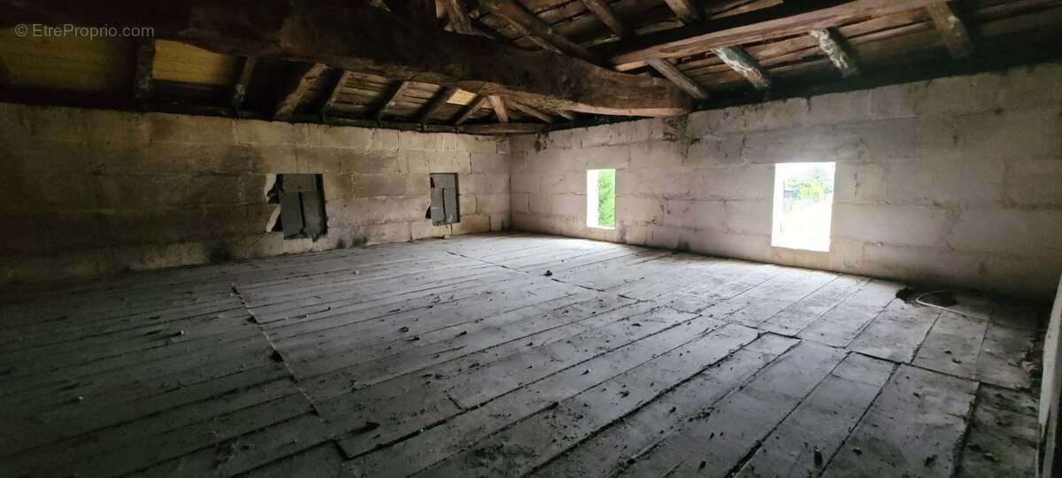Maison à LAGORCE