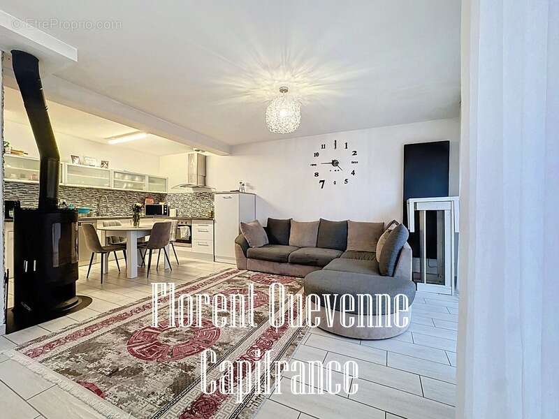 Maison à HUBERT-FOLIE