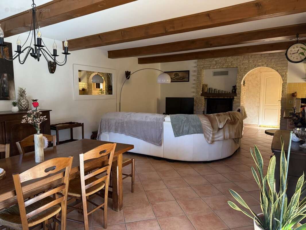 Maison à BORMES-LES-MIMOSAS