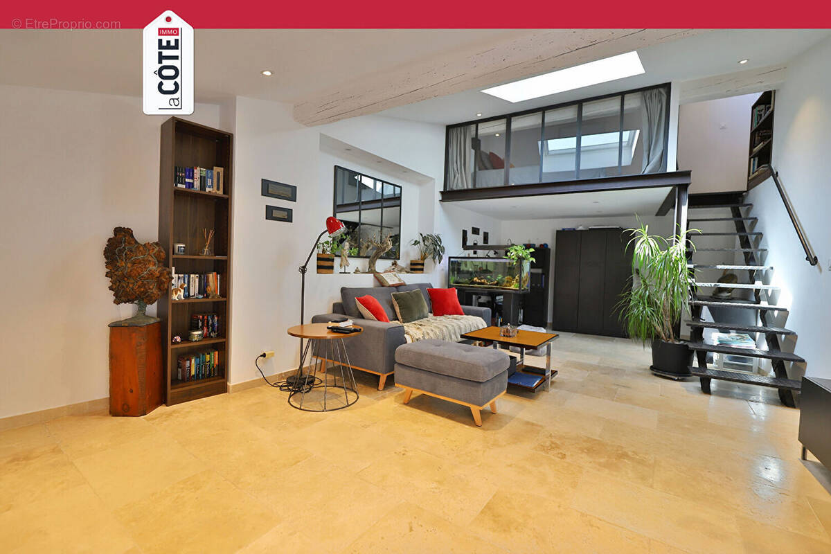 Maison à L&#039;ISLE-SUR-LA-SORGUE