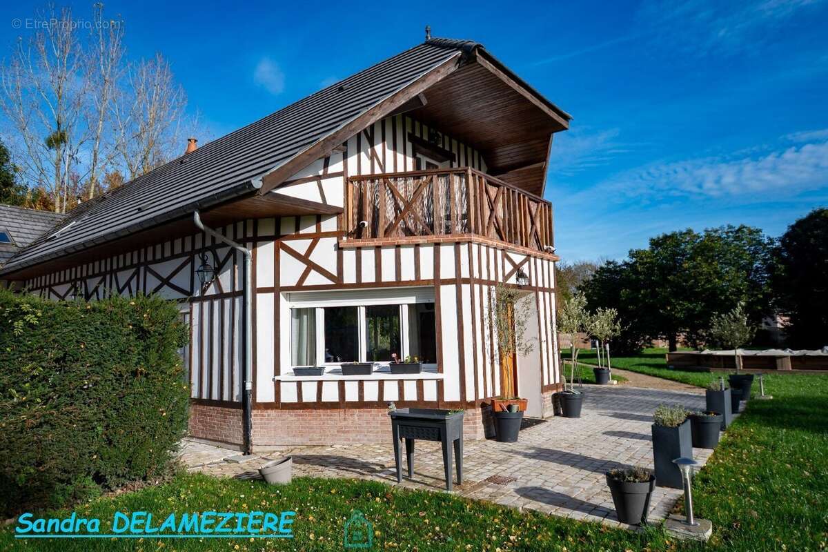 Maison à POIX-DE-PICARDIE