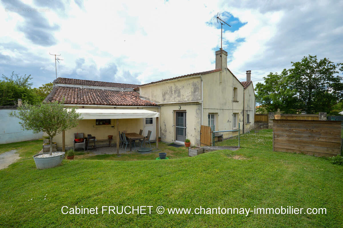 Maison à MOUCHAMPS