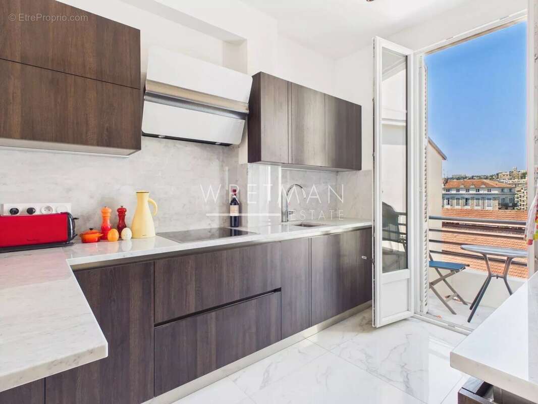 Bel appartement avec spacieuse terrasse – Nice Carré d'Or - photo 9