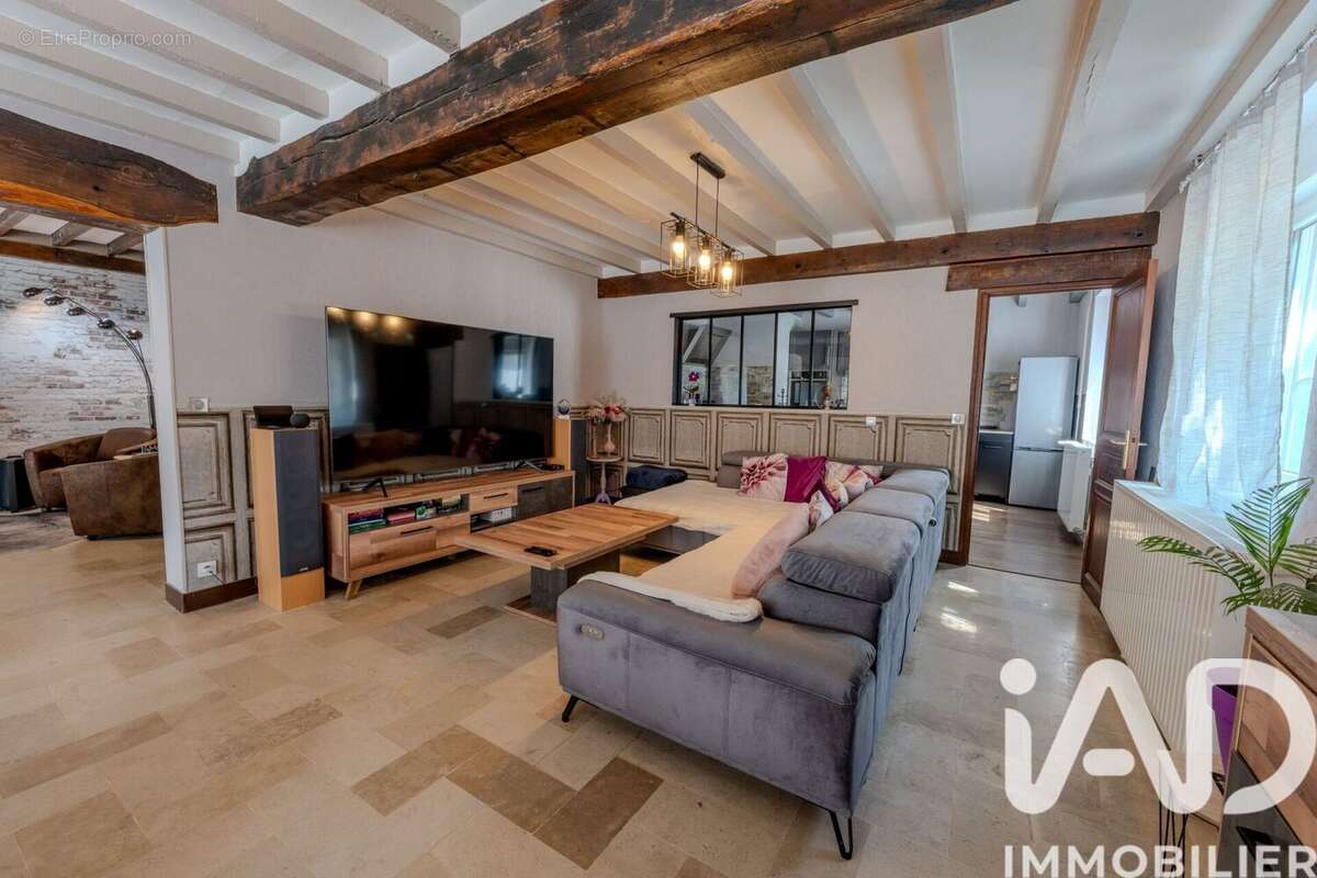 Maison 250 m² à Lixy  - photo 5