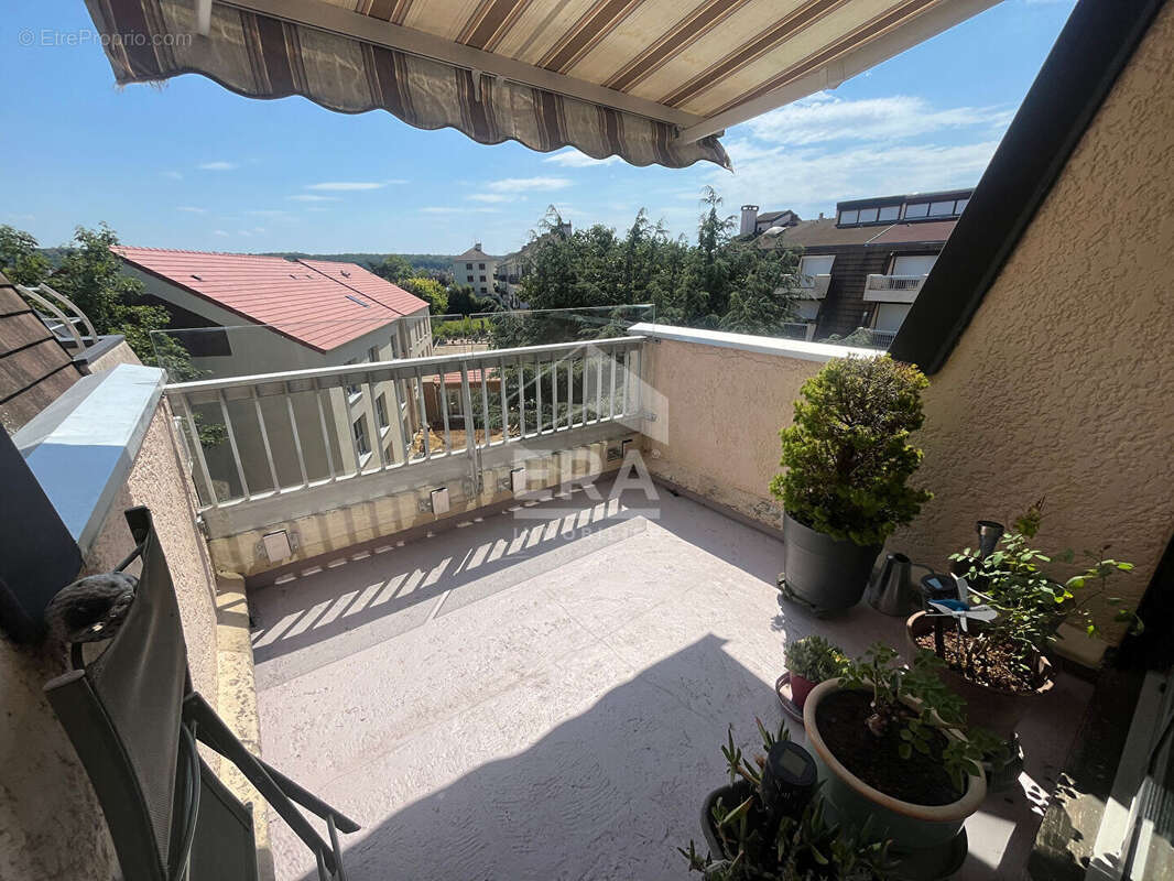 Appartement à VILLEPREUX