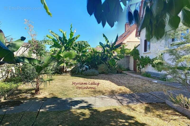 Maison à ROSNY-SUR-SEINE