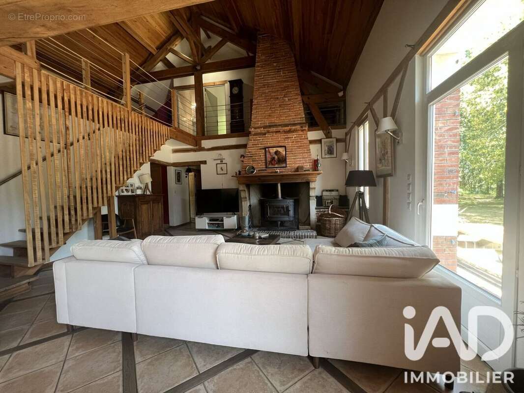 Maison 173 m² à Labrit  - photo 7