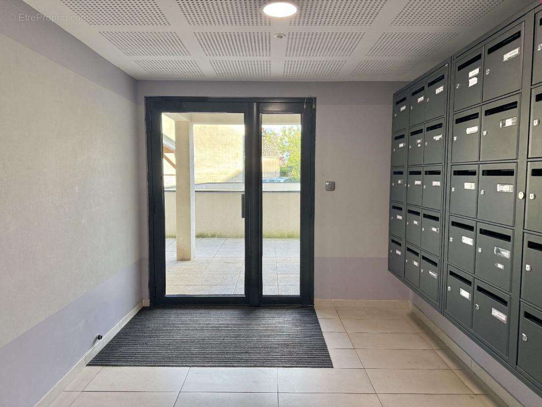 Appartement à CHENOVE