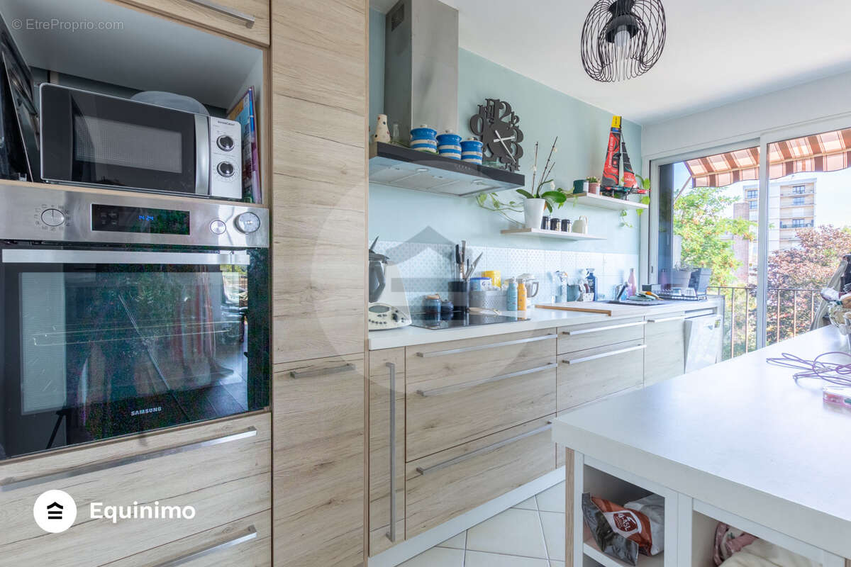 Appartement à FRESNES