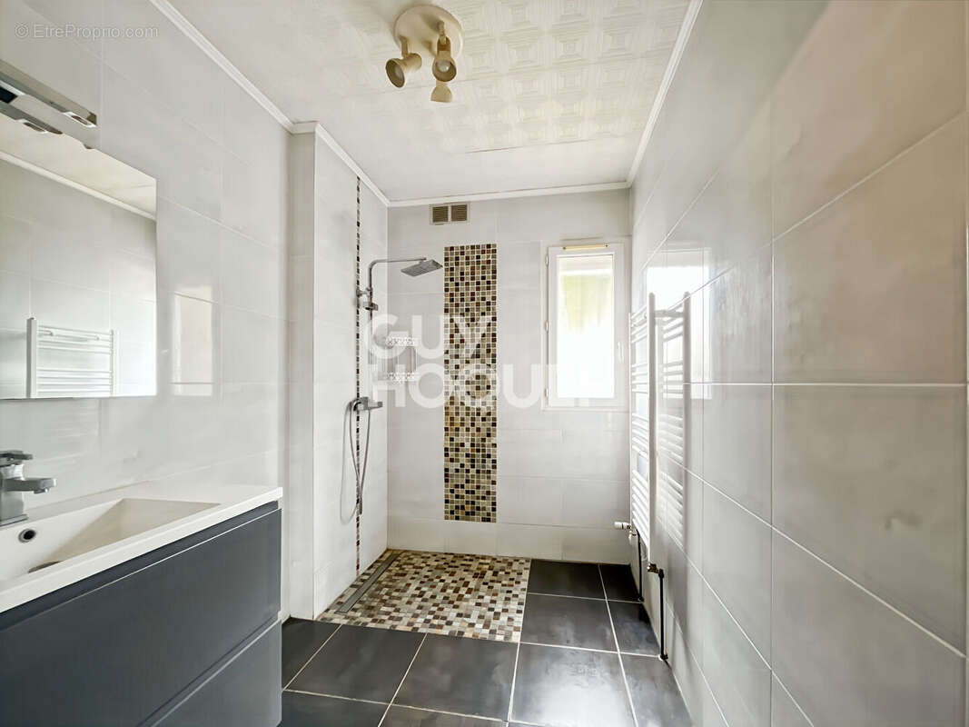 Maison à FONTENAY-TRESIGNY