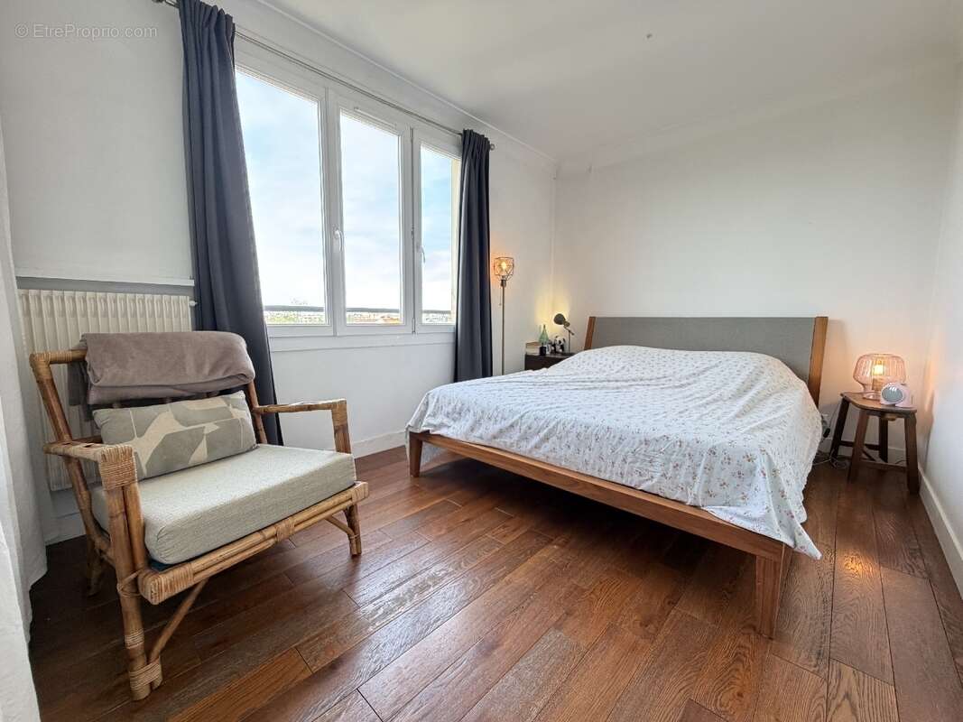 Appartement à SAINT-MAUR-DES-FOSSES