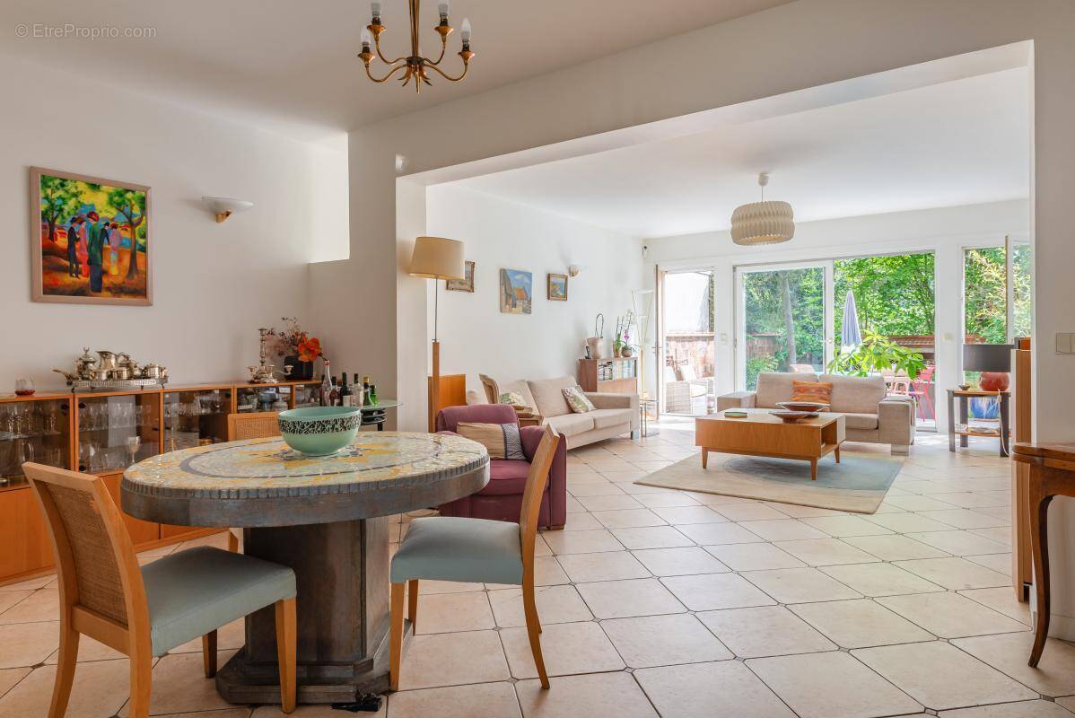 Maison à MONTREUIL